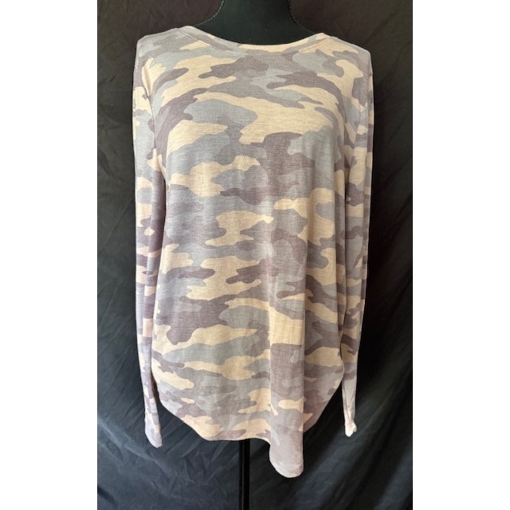 SO Favorite Crew Camo Long Sleeve Tee Purple Grey Camouflage Shirt Large
